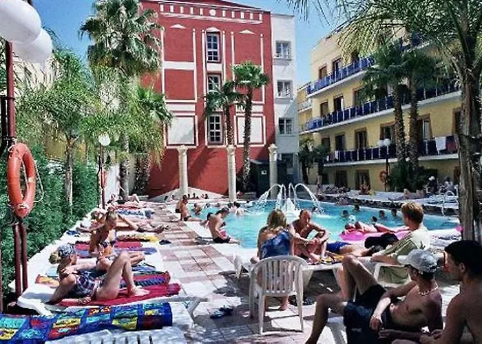 Cleopatra Hotel 4*