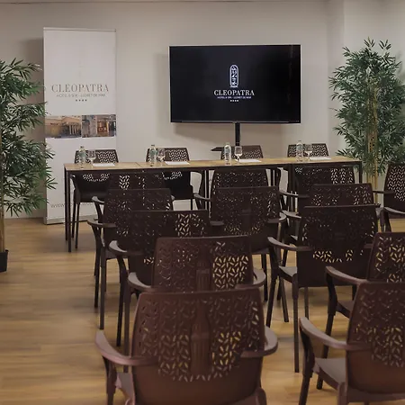 ホテル Cleopatra 4*