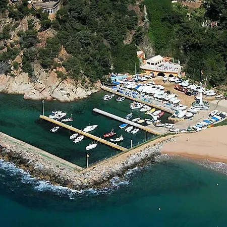 Cleopatra Hotel