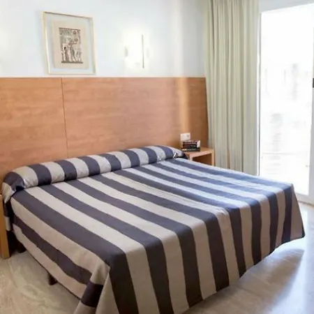 Cleopatra מלון 4*